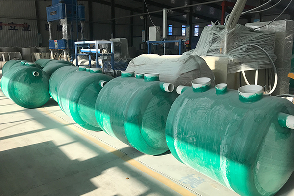 玻璃鋼化糞池的價格都和哪幾點有著關系 玻璃鋼化糞池的價格都和哪幾點有著關系